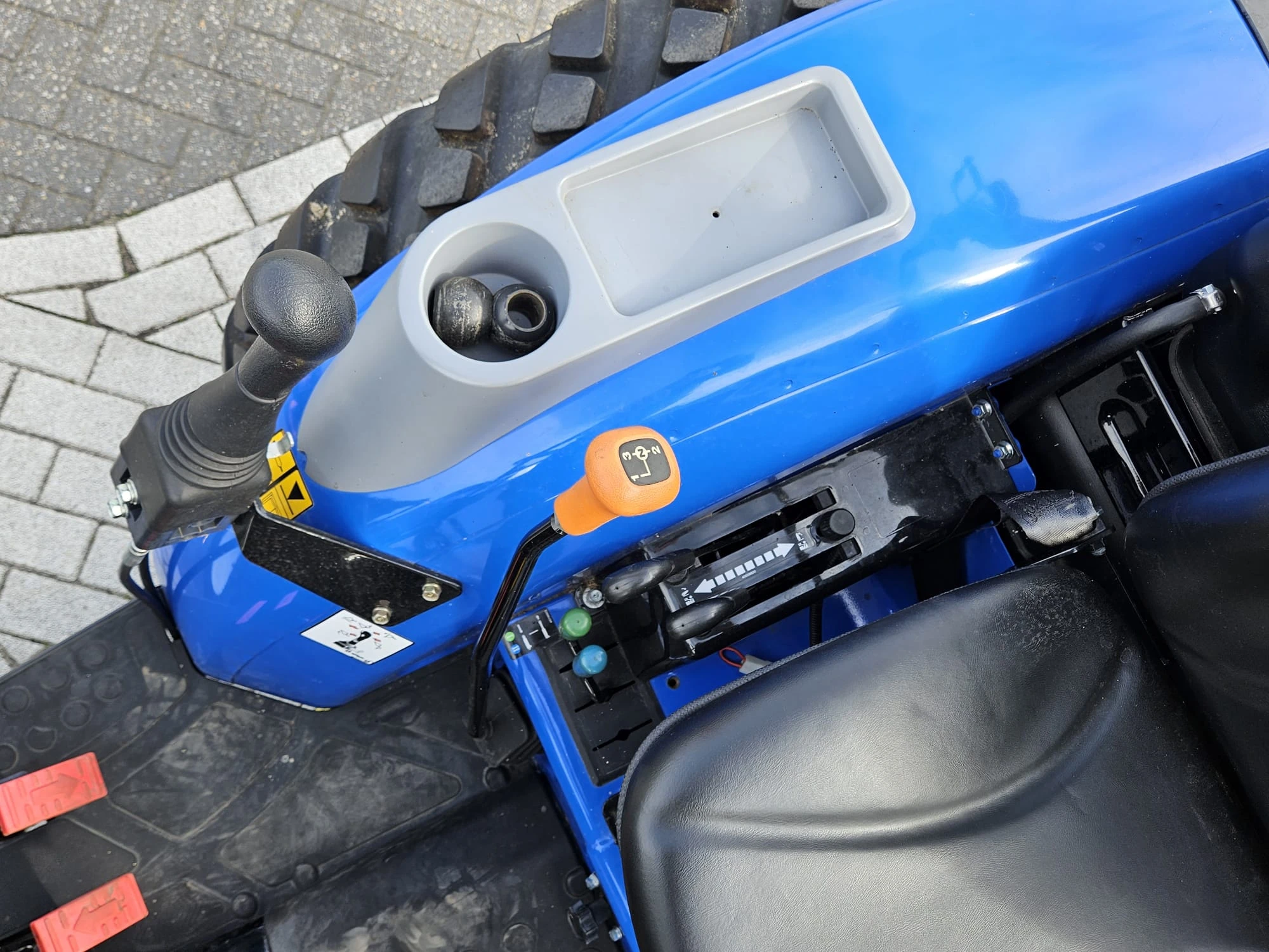 New Holland 2019 - Boomer 50 hydrostaat obrázek 23
