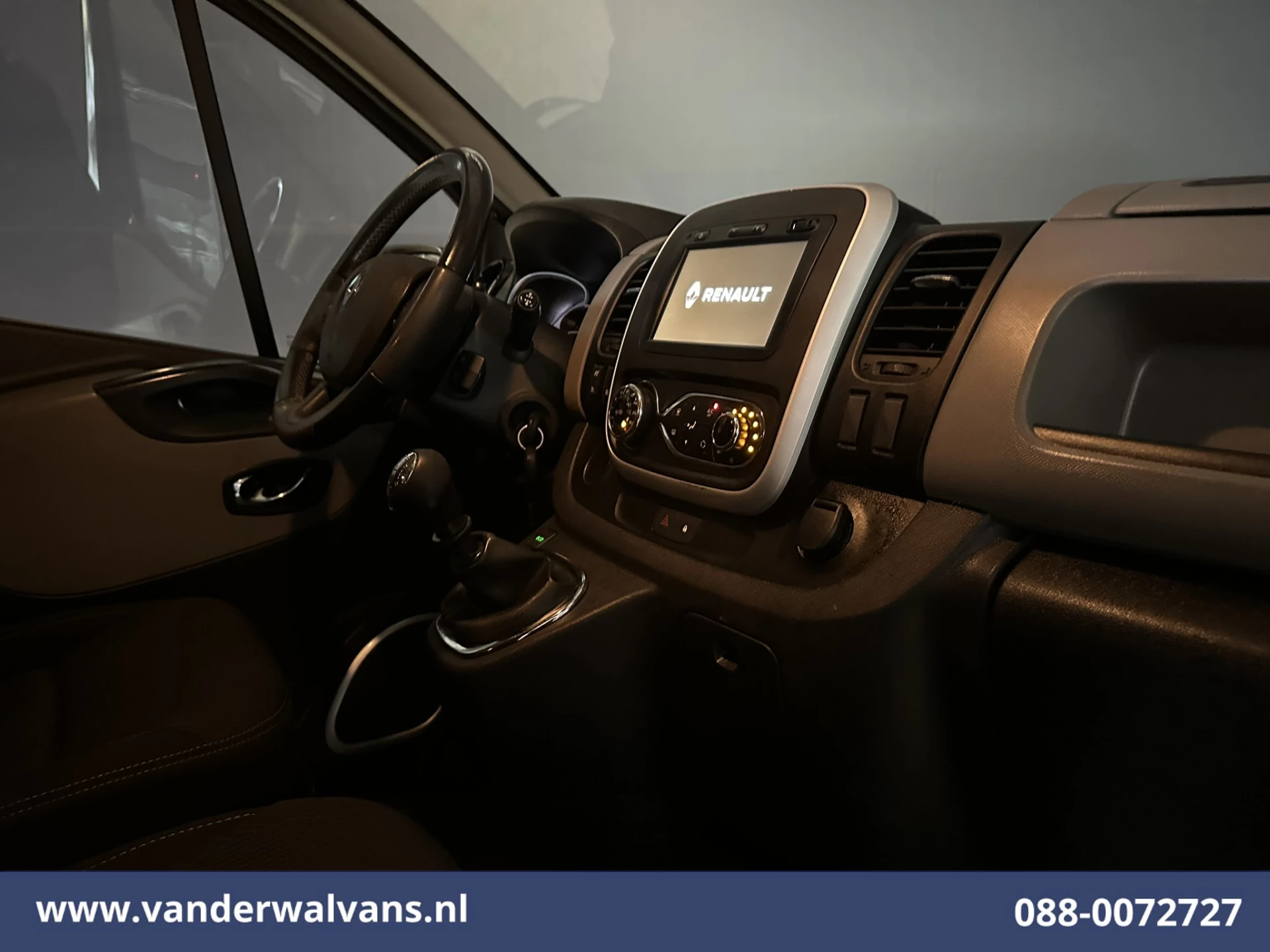 Renault Trafic 2016 - 1.6 dCi 120pk L1H1 Airco | Navigatie | Camera | LM Velgen | Trekhaak obrázek 16