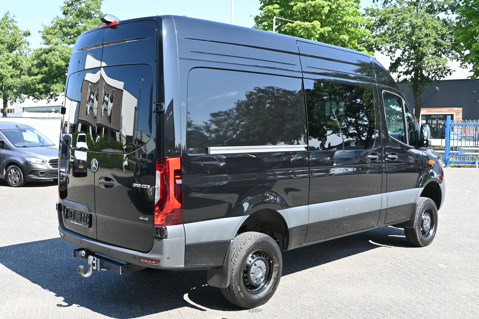 Mercedes-Benz Sprinter 2024 - 319 CDI 4x4 L2H2 AWD obrázek 3