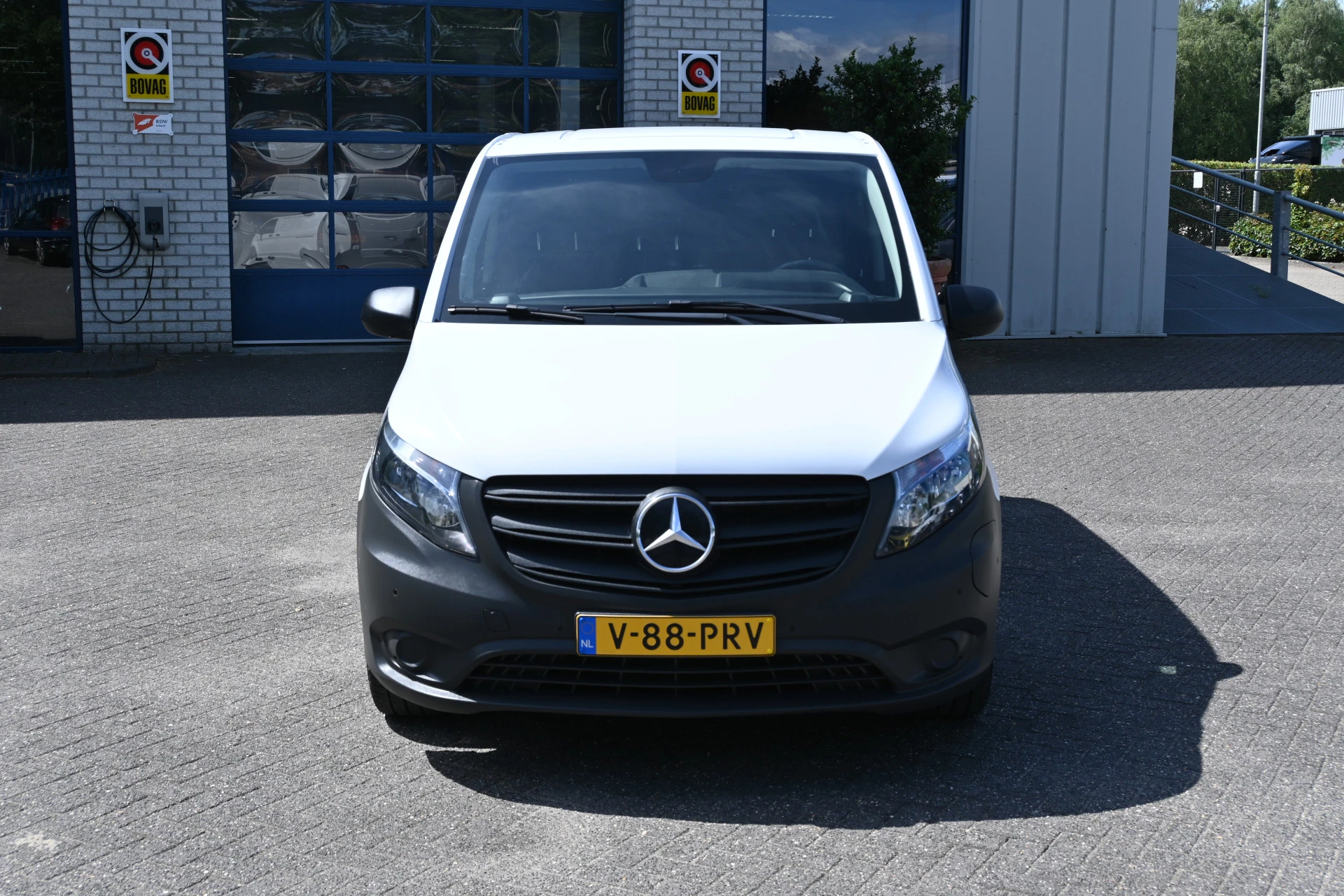 Mercedes-Benz eVito 2022 - 112 L2 66 kWh Bild 2