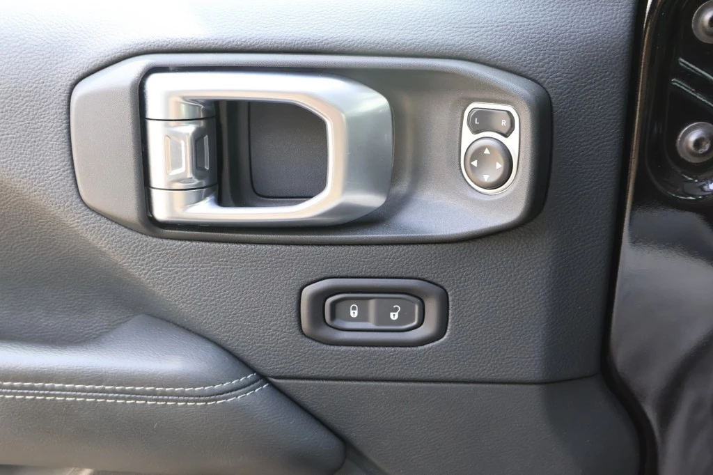 Jeep Wrangler 2018 - 2.0T SAHARA 4x4 Automaat / Leder / 1e Eigenaar afbeelding 31