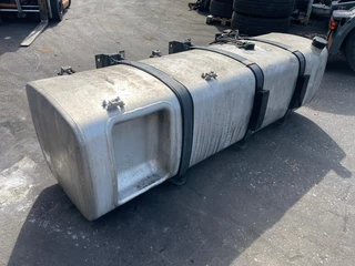 DAF N/A - 1944801 BRANDSTOFTANK 845 LTR 2327X675X620 MM image 3