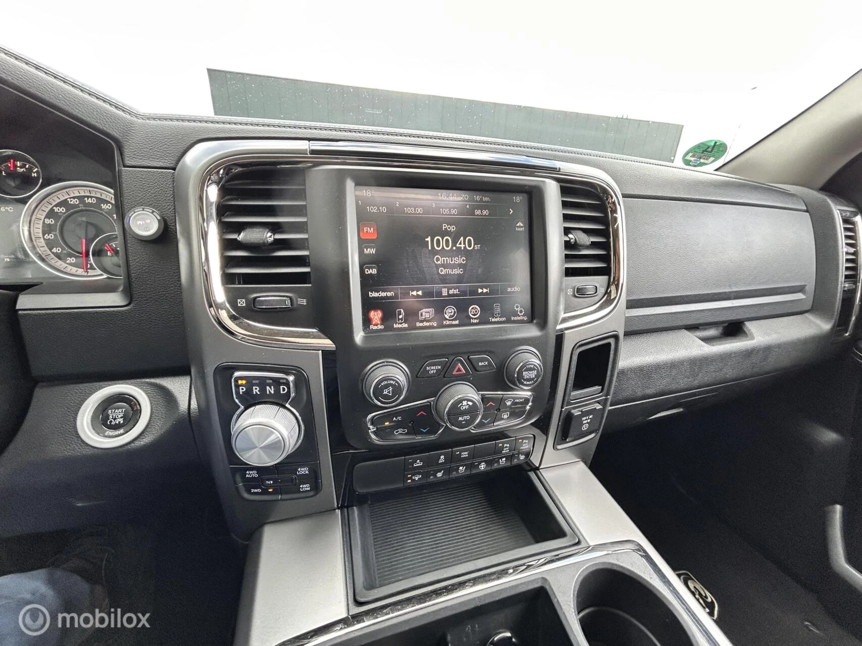 Dodge Ram 1500 2014 - 5.7 V8 Crew Cab 6'4 sport black out MARGE afbeelding 15