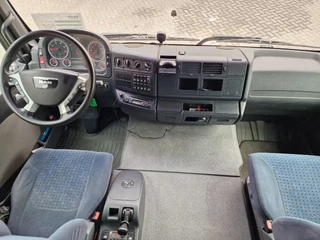 MAN TGL 2009 - 12.240 4x2 Cartransporter - 12T - AS Tronic - Hydraulic deck - Sleeper cab obrazek 21