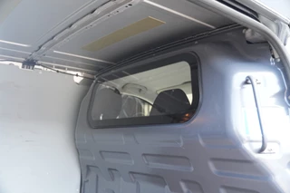 Mercedes-Benz Vito 2023 - 116 CDI Extra Lang - Trekhaak - LED - Camera - Airco - Betimmering - Stoelverwarming - PDC - Rijklaar obrazek 45
