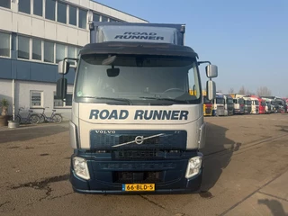 Volvo FE 2018 - FE320 4X2 image 3