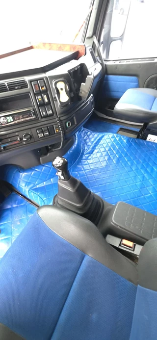 Volvo FH 1996 - 16 Very beautiful Volvo FH16 520, lots of horsepower, pulls like crazy obrazek 15