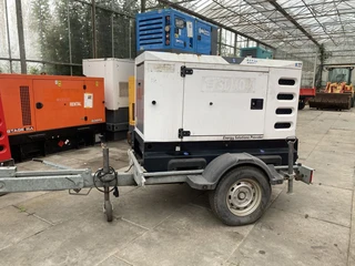 SDMO r22 te koop