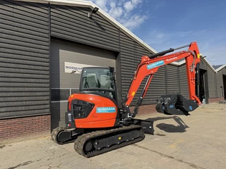 Kubota TE HUUR Kubota U56-5 minigraver binnendraaier 5 T 2025 imagen 3 miniatura