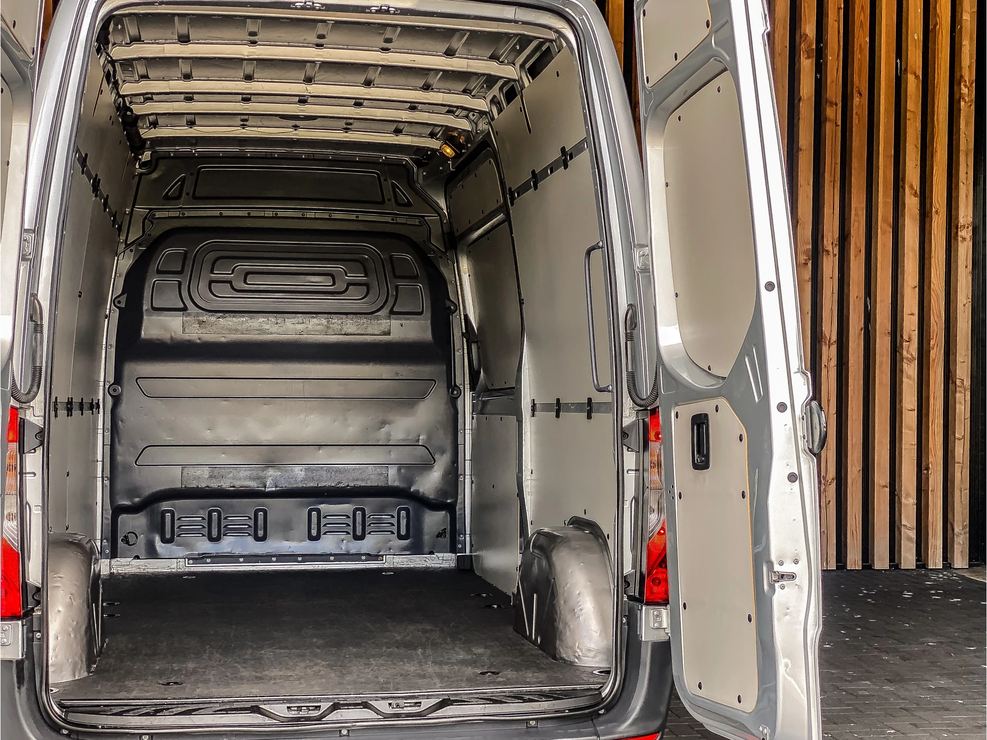 Mercedes-Benz Sprinter 2022 - 1.9 CDI 150PK Automaat L2H2 Bestelwagen afbeelding 38