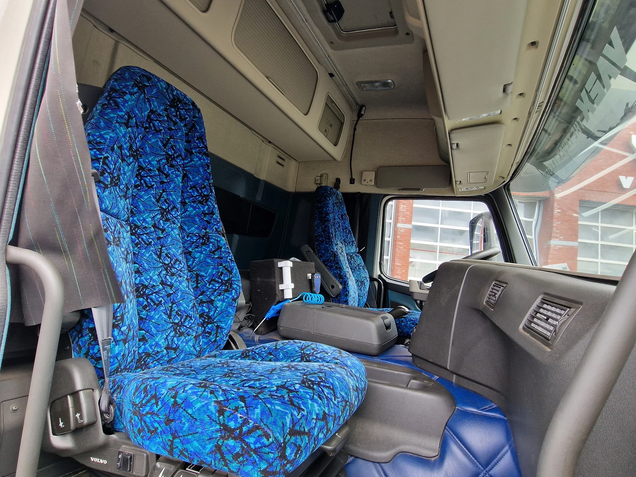 Volvo FM 2014 - 410 Globetrotter 6x2*4 - Livestock - Euro 6 - Steering axle zdjęcie 20