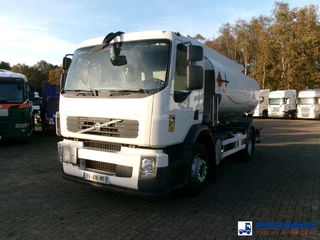 Volvo FE 280 4x2 fuel tank 13.3 m3 / 4 comp 2008 en venta