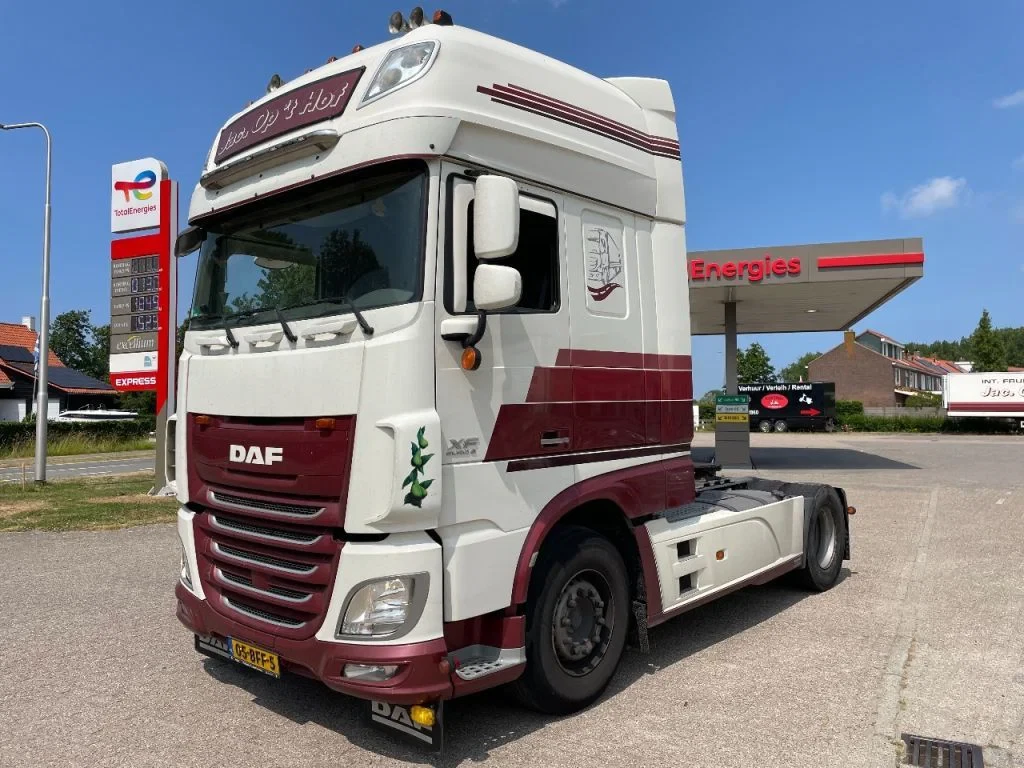 DAF XF 460 2014 - | 460HP | 4x2 | Super Space Cab | Retarder | Euro 6 afbeelding 1