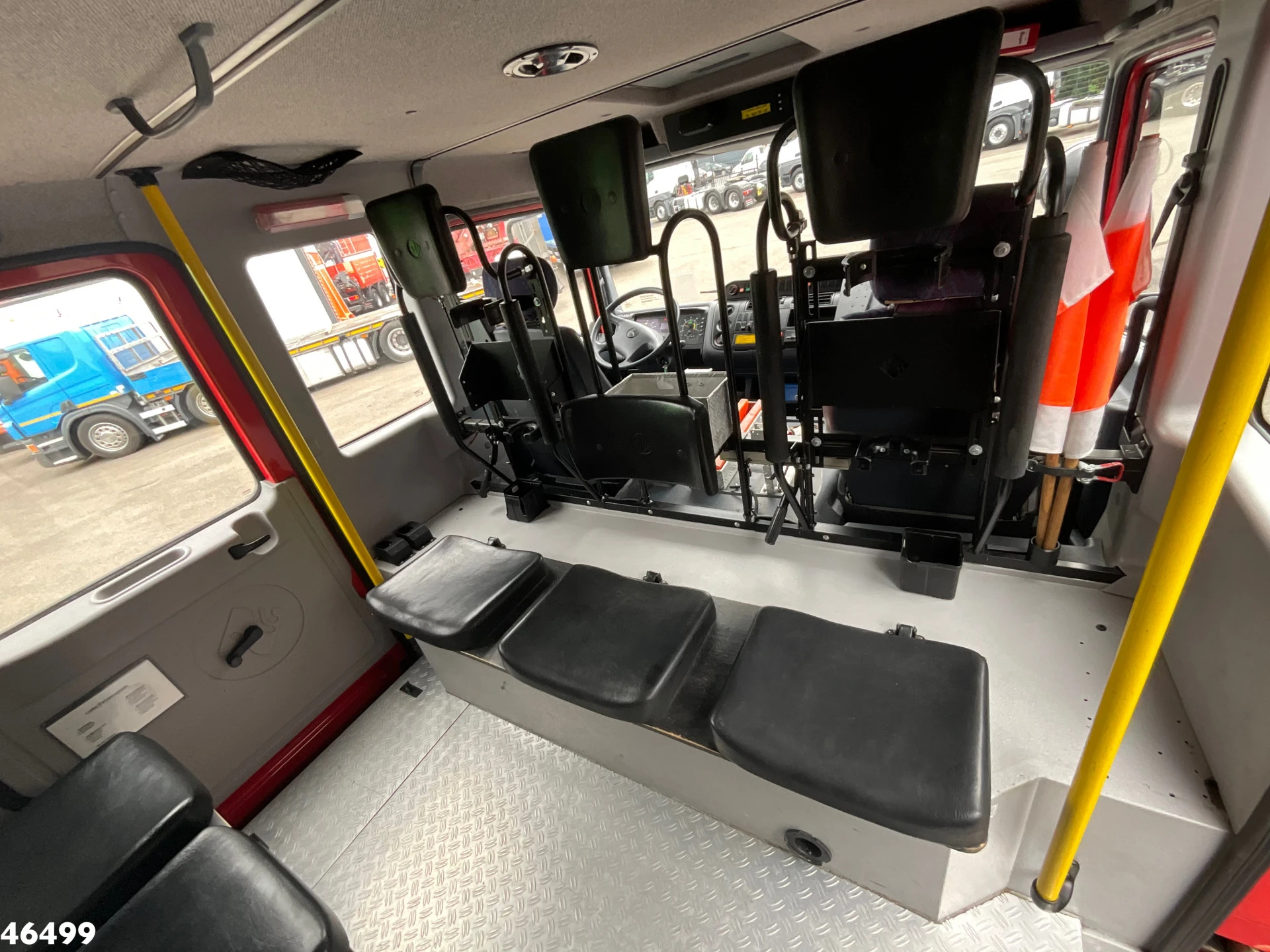 Mercedes-Benz Atego 2002 - 918 4x4 ZIEGLER Brandweer / materiaalwagen Just 17.693 km! afbeelding 21