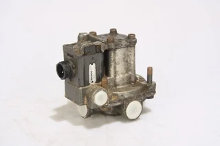 Mercedes-Benz - Brake System EBS relaisventiel Mercedes afbeelding 3 miniatuur