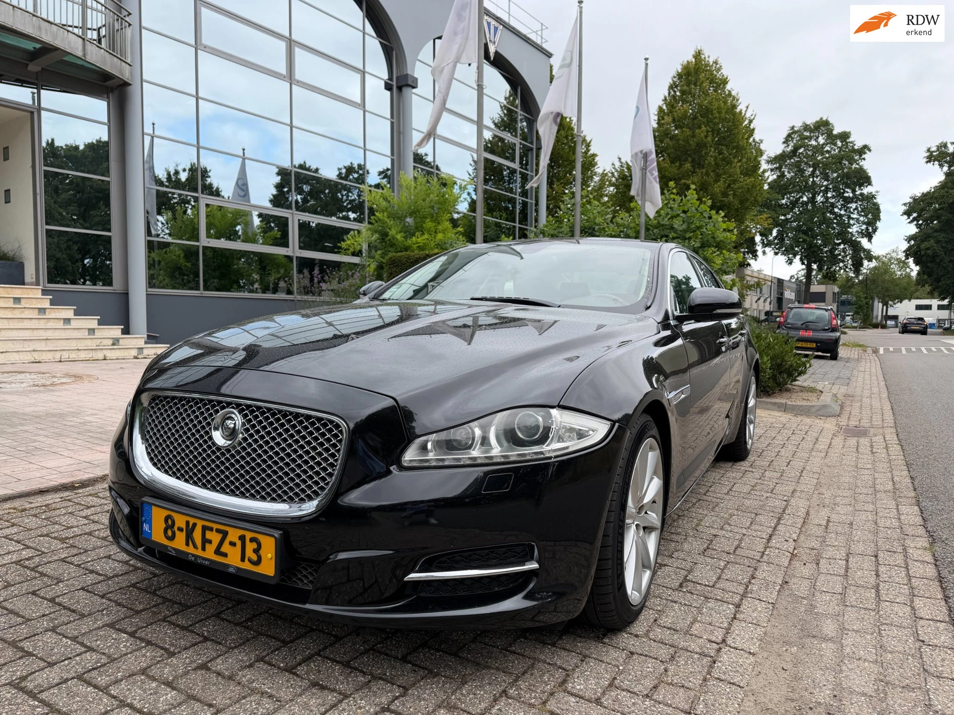 Jaguar XJ 2011 - 5.0 V8 Portfolio aut,panorama,leer,boekjes afbeelding 1
