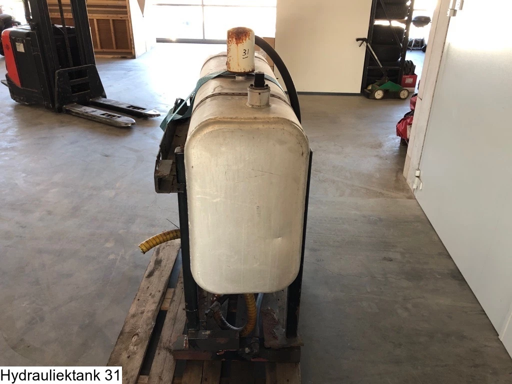 Universeel - Hydraulic tank, 190 Liter afbeelding 3