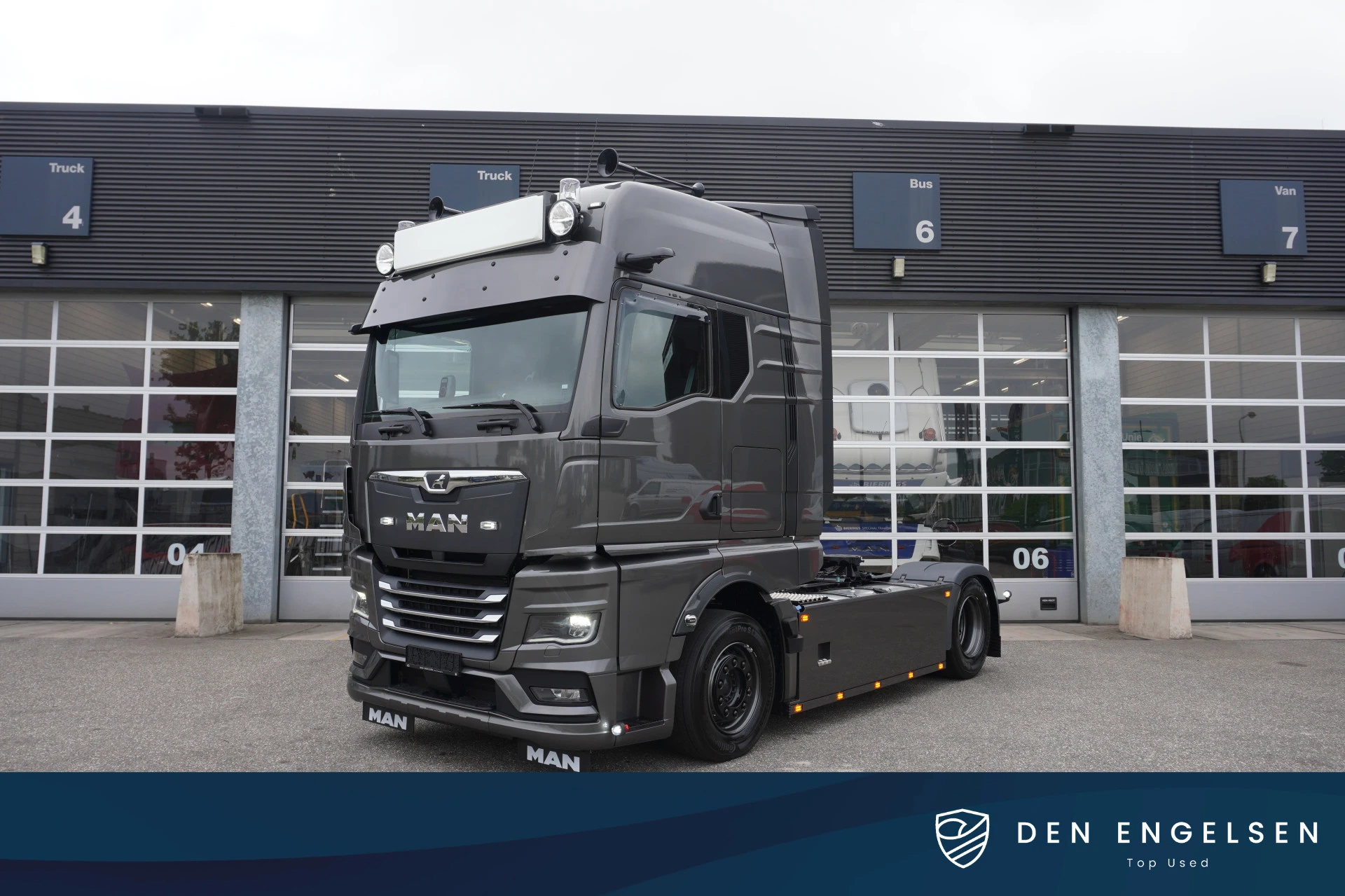 MAN TGX 2026 - 18.640 I 4x2 LL SA I | D38 | 390WB I Luchtgeveerde vooras I 12,3 inch mediasysteem I ACC Stop-and-go I Standairco | Climatronic I Koelkast | Optiview | Leder bekleding | Lichtbak | verstralers | Zwaailampen | Magnetron omvormer | lichtlatten | Showtruck afbeelding 1