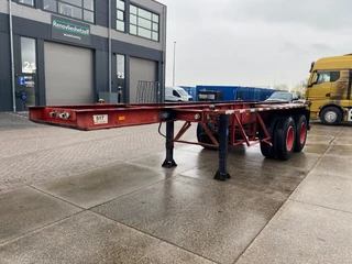 York N/A 1979 - 20 FT Chassis / Steel Suspension / Double Air image 4