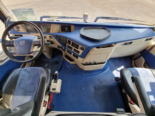 Volvo FH 2019 - 13.500 Globetrotter XL 6x2 - Custom interior - I parkcool - 3.00 WB imagen 11