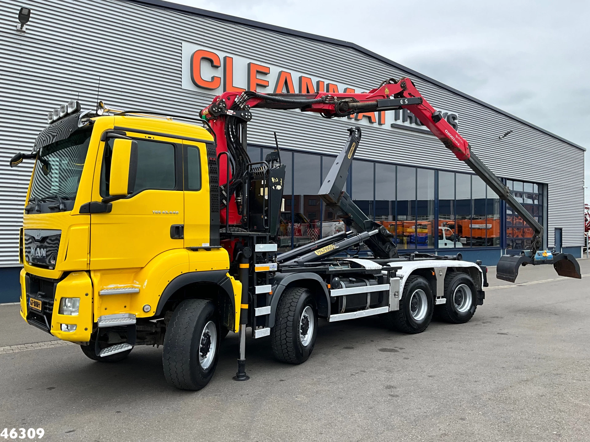MAN TGS 2016 - 41.440 8x8 Euro 6 Palfinger 20 Tonmeter Z-kraan afbeelding 1