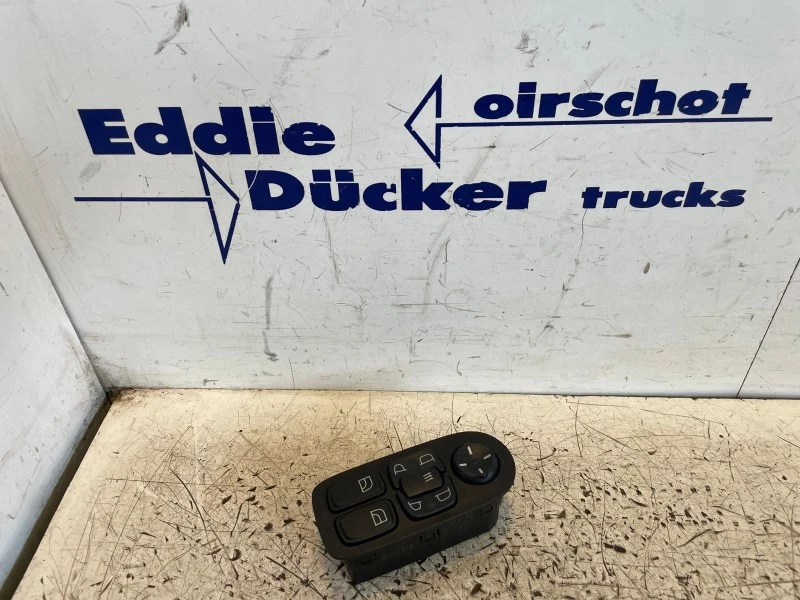 DAF 2024 - 1895438 BEDIENING PORTIER CHAUFFEURSZIJDE afbeelding 1