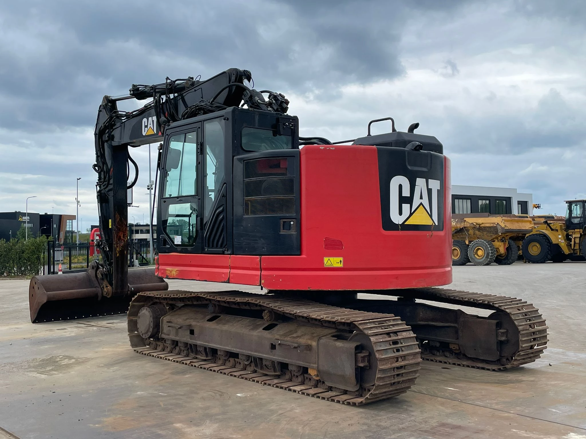 Caterpillar 325 F LCR 2016 obrázek 3