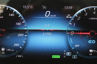 Mercedes-Benz A-Class 2022 - 250e AUT8 AMG Line NIGHT PAKKET SFEER WIDESCREEN CARPLAY image 24