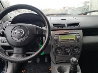Mazda 2 2004 - 1.4 D , Airco , TRADE / EXPORT ONLY afbeelding 8