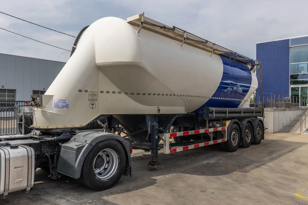 FELDBINDER 2011 - EUT 40.3- 40.000 L CEMENT/CIMENT/ZEMENT afbeelding 1