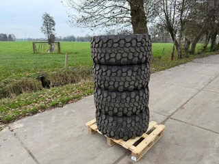 Continental 2025 - 315/55R16 MPT 81 afbeelding 3 miniatuur