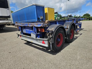 MKF METALLBAU CS 20 -20 FOOT- CONTAINER CHASSIS -HEAVY DUTY- BPW DRUM -STEEL SUSPENSION- GOOD QUALITY. 2006 obrázek 2 náhled