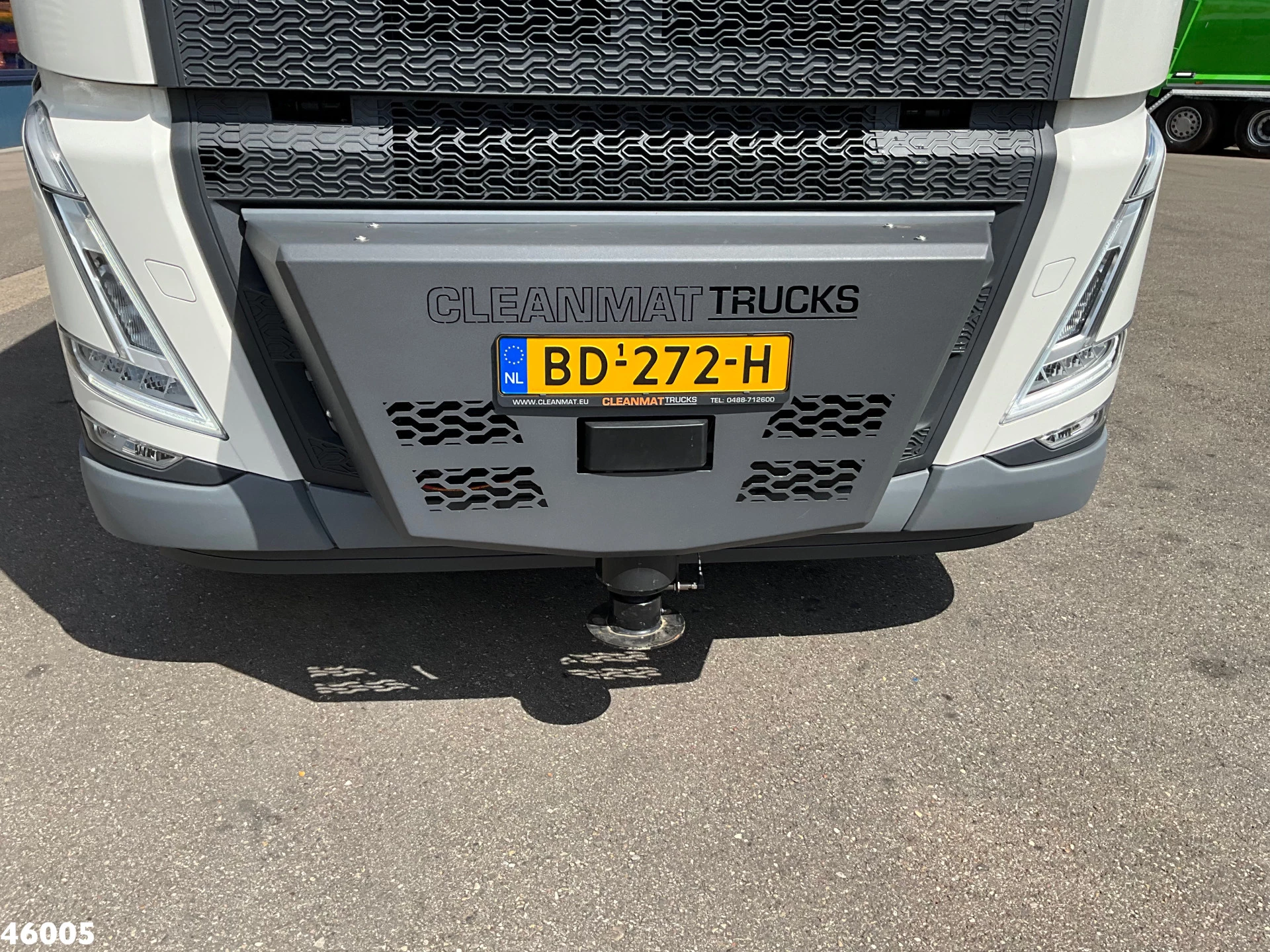 Volvo FH 2026 - 500 Euro 6 8x2 HMF 95 Tonmeter laadkraan + Fly-Jib NEW & UNUSED! imagen 8