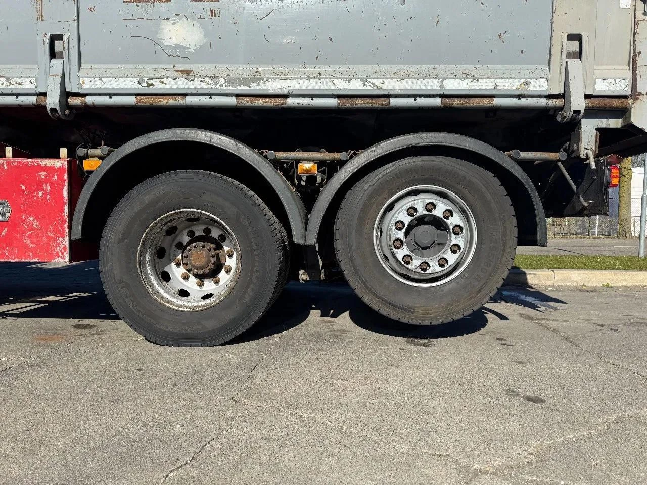 Volvo FM 330 2012 image 15
