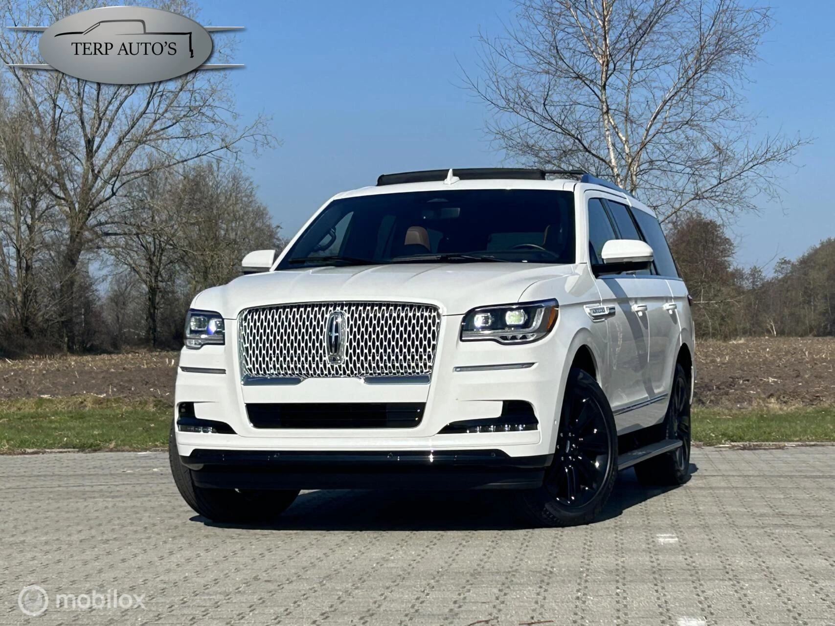 Lincoln Navigator 2024 - Black Label op Grijs kenteken. image 1