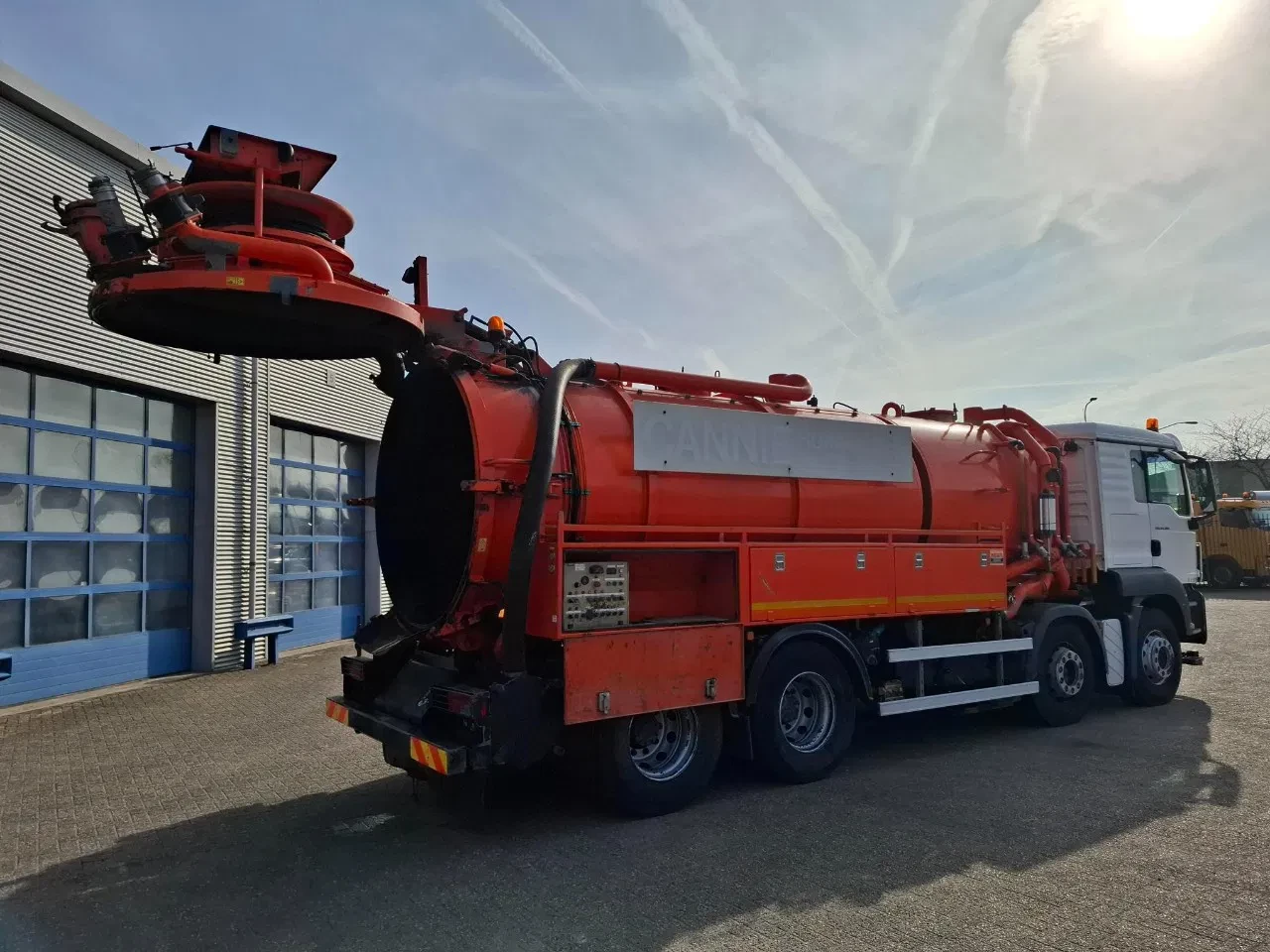 MAN TGS 2011 - 35.360 / WICOM SEWAGE SUCTION 200 BAR / 8X4 / !! 236672 KM !! / 2XLENKACHSE / FRIDGE / MANUAL / EURO-5 / 2011 imagen 11