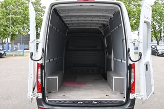 Mercedes-Benz Sprinter 2021 - 315 CDI L2H2 RWD obrazek 12
