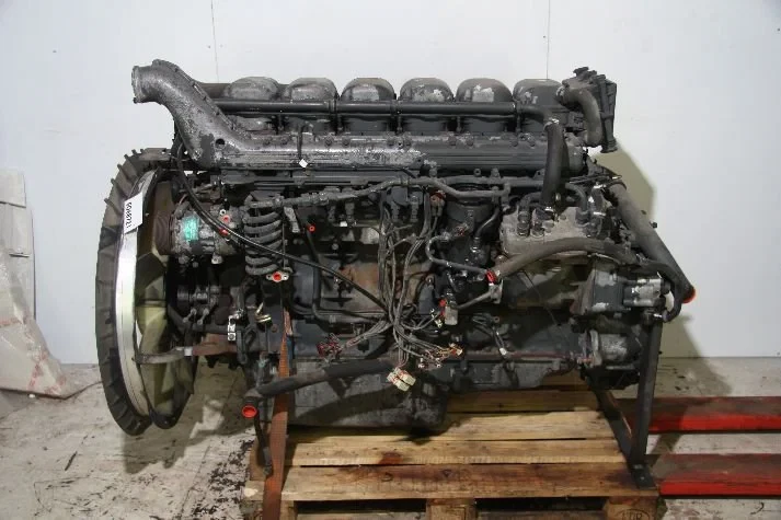 Scania - 956458KM Motor DC12-14 420pk Euro3 afbeelding 1