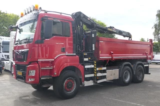 MAN TGS 2015 - 26.480 | 6X6 | 2 Side Tipper + Hydraulic dust cover | PALFINGER Q170Z84TI + Easy fold | 671711Km | 2015 | Smart Tacho 2 | Full Steel | Drum brakes | Trailer coupling | TUV/MOT/APK 02-2027 | NL-Truck obrazek 5