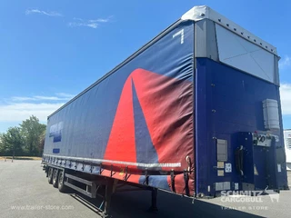 Schmitz Cargobull Semitrailer Curtainsider Mega 2015 te koop
