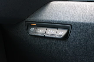 Renault Master 2024 - T35 2.0 dCi 170pk L2H2 Extra - 2x Schuifdeur - Navigatie - Blind Spot - Camera - Stoelverwarming - Verwarmde voorruit - Rijklaar immagine 10