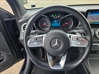 Mercedes-Benz GLC 2021 - Mercedes-Benz 300 de 4MATIC - AMG pakket - Black edition obrazek 18