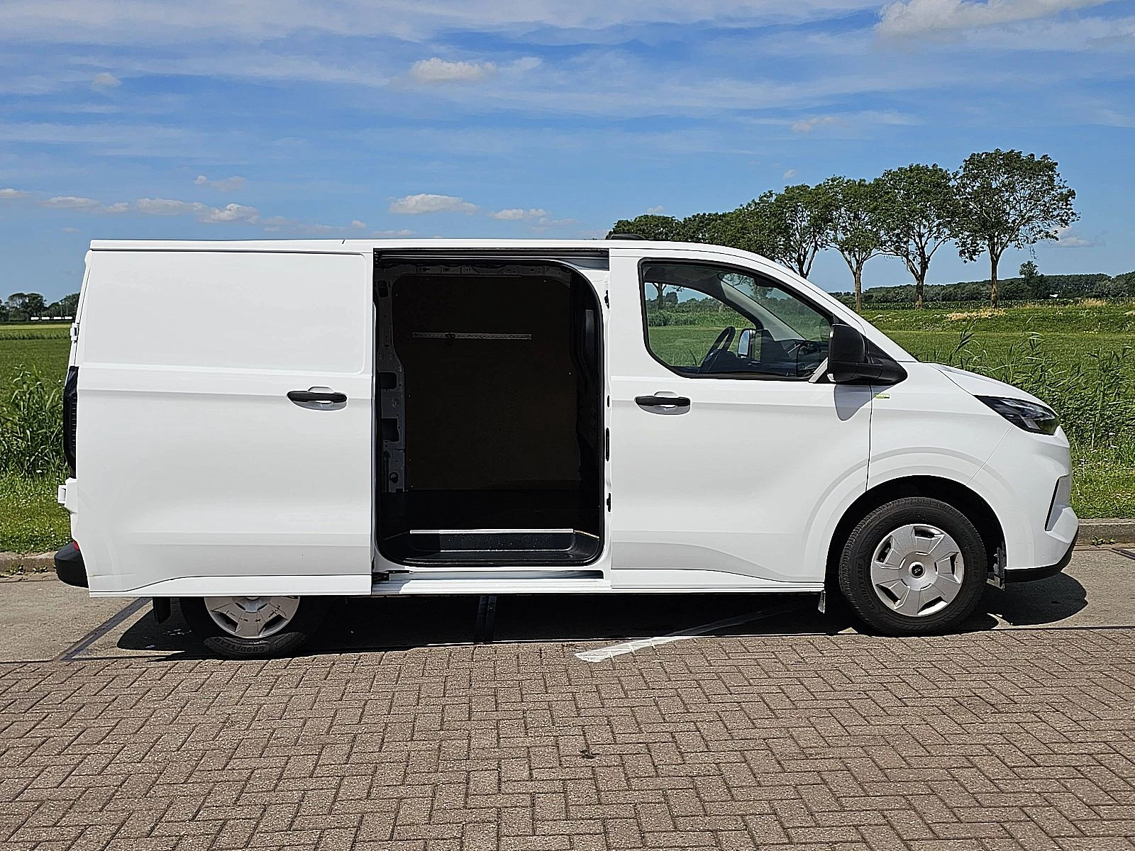 Ford Transit Custom 2024 - 2.0 obrázek 12