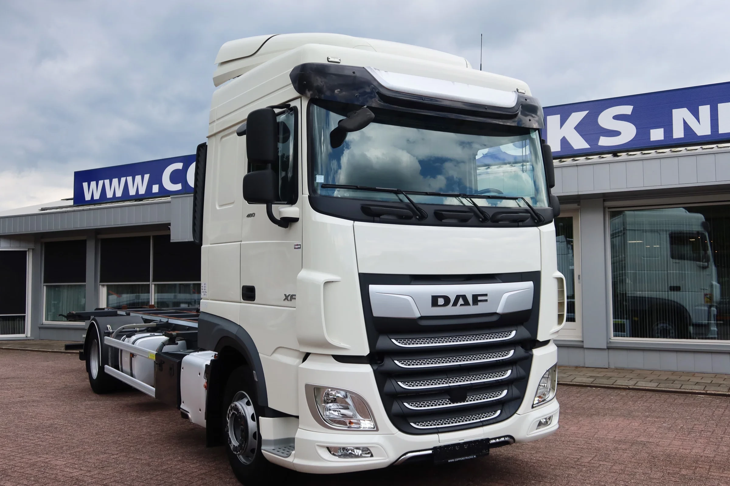 DAF XF480 2023 - 4x2 Chassis cabine, BDF, Twistlock immagine 9