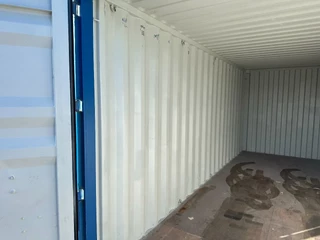 Onbekend N/A 2021 - nice 20FT DV 8'6" container with valid CSC: 02/2028 / 2x available imagen 10