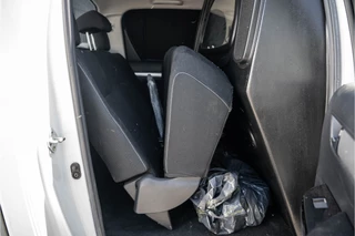 Toyota Hilux 2019 - 2.4 D 4WD | 150 PK | Automaat | Camera | Cruise | Navi | Trekhaak bild 13