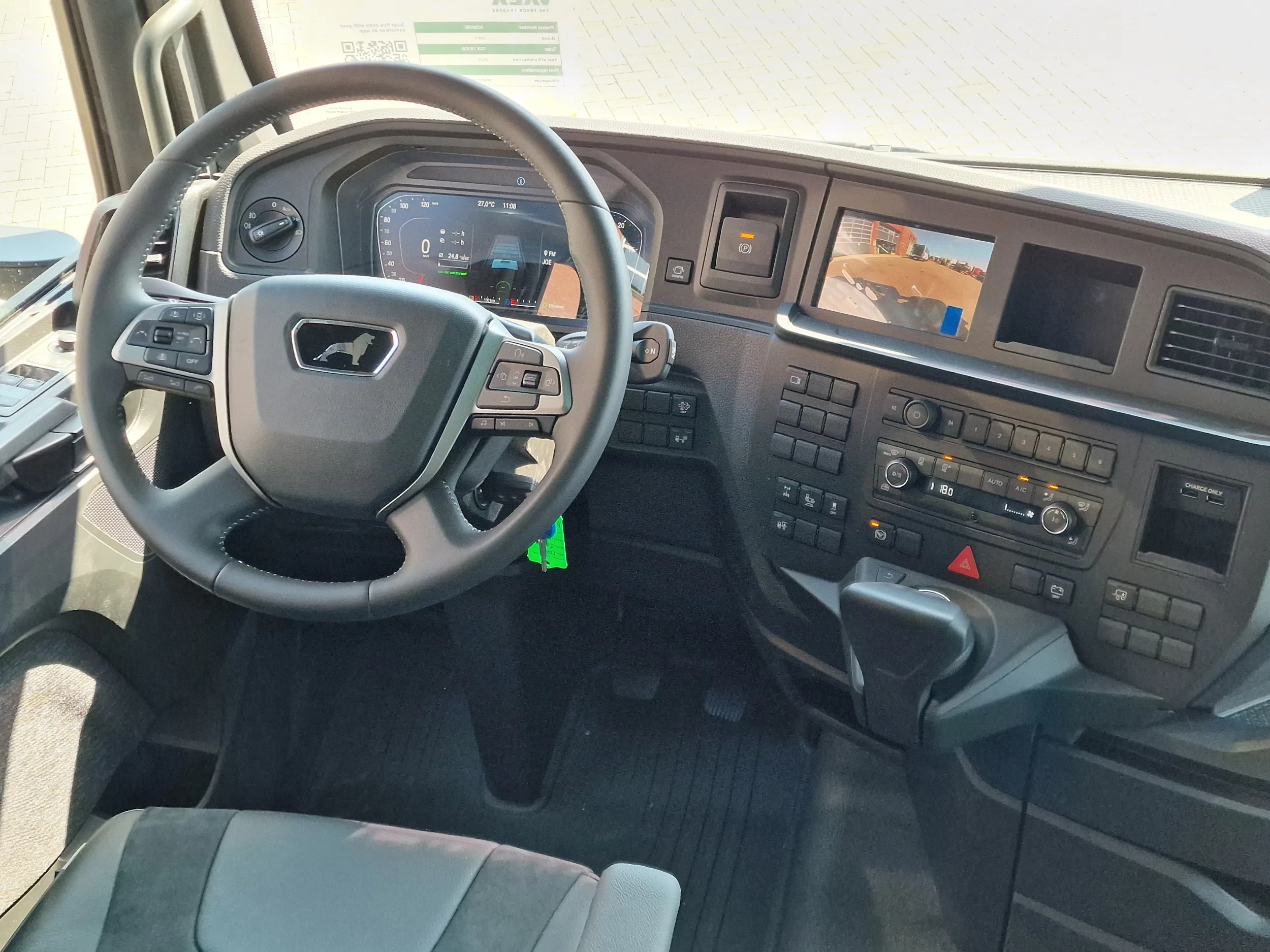 MAN TGX 2026 - 18.520 GX - D30 - Retarder - Full air - Night clima - Navi - 2x tank imagem 11