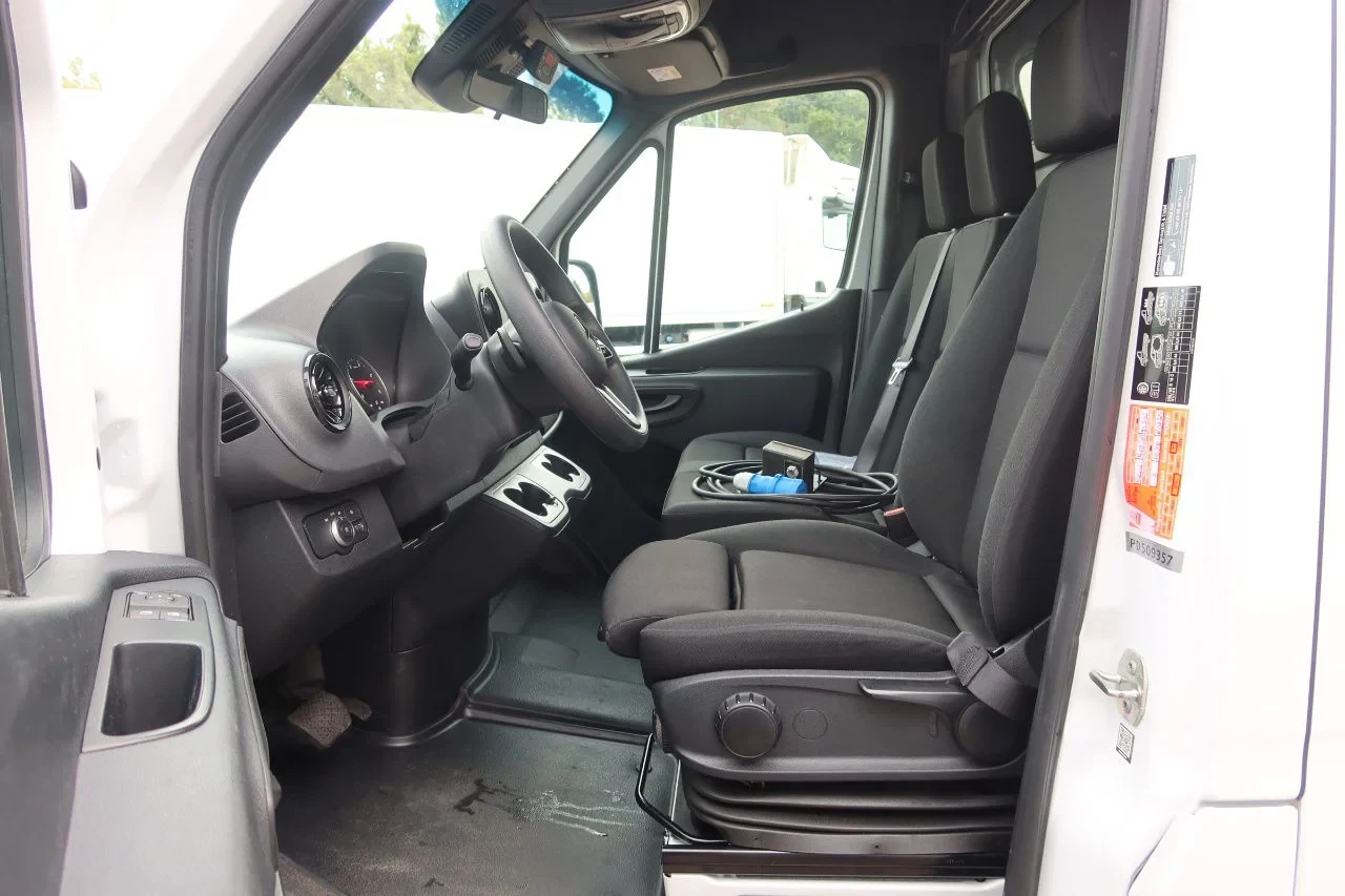 Mercedes-Benz Sprinter 2023 - 317 Carrier Xarios 350 Koel/Vries/Verwarmen met Nachtaansluiting 220 Volt immagine 5