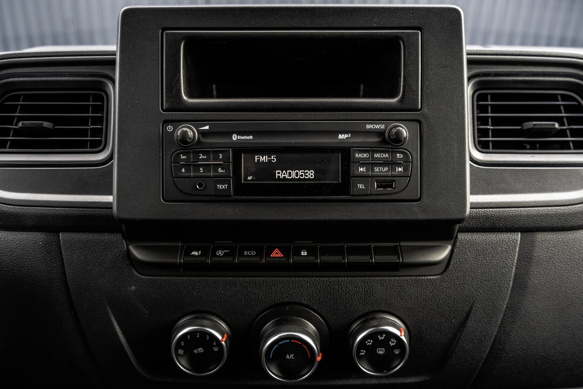 Nissan Interstar 2023 - 2.3 dCi Bakwagen met deuren | 164 PK | Euro 6 | Cruise | Airco | MF Stuur immagine 18