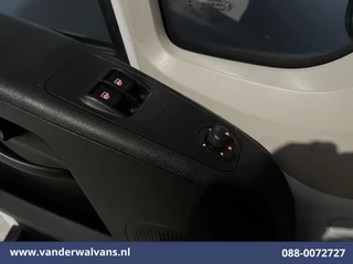Peugeot Boxer 2022 - 2.2 BlueHDi 141pk Bakwagen 428cm Lang Laadklep Euro6 Airco | Camera | 1085kg laadvermogen obrazek 16